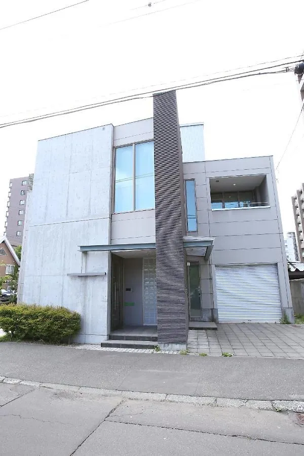 Casa de Férias 南2条蒼龍 希少な最大18名様ご宿泊可能の大豪邸 駅徒歩6分 無料駐車場4つ付き Japão