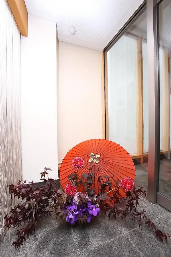 Holiday home 南2条蒼龍 希少な最大18名様ご宿泊可能の大豪邸 駅徒歩6分 無料駐車場4つ付き